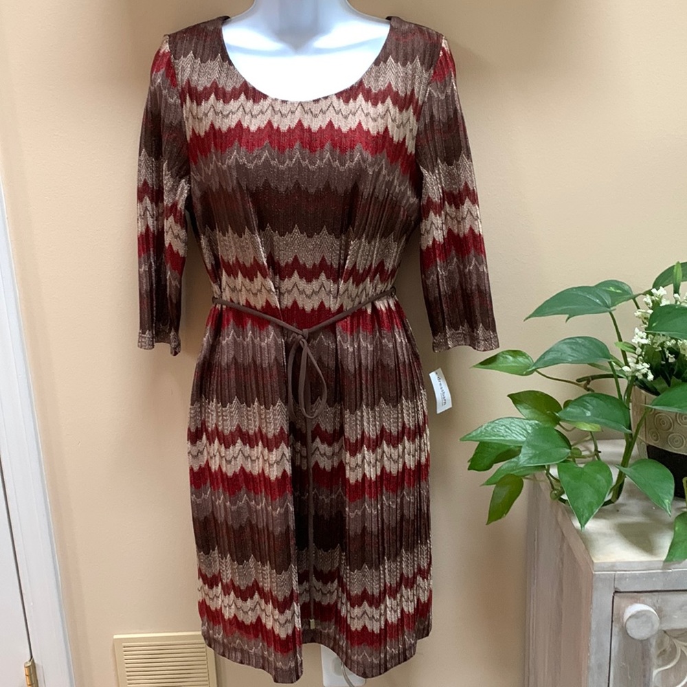 dressbarn Brown Red Chevron Midi Dress